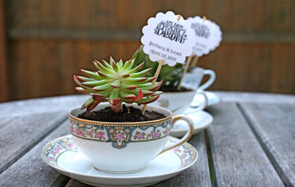 Perfect Way To Use Personalized Sparkler Tag On Your Wedding Day